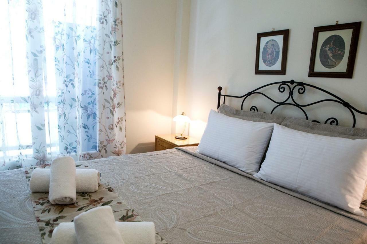 Best House, Larisis Metro, Athena Bagian luar foto